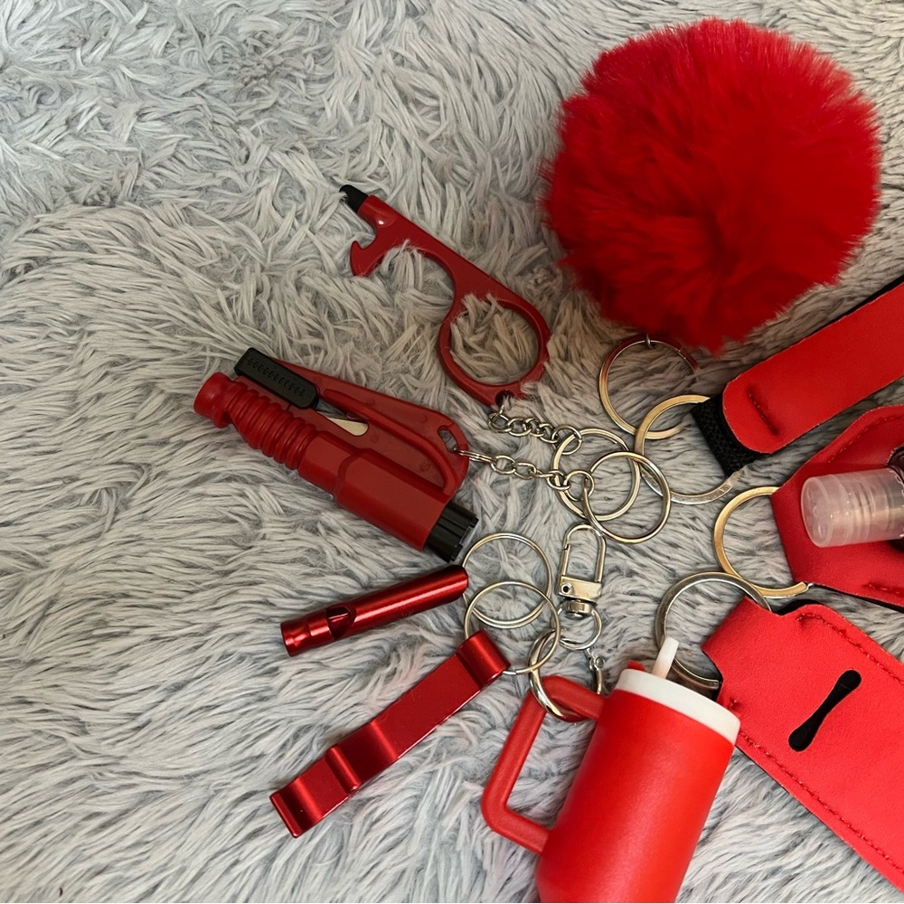 10pcs Red Safety Keychain Set - Picture 5 of 5
